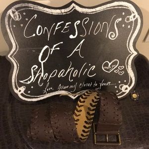 Brown leather Guess belt!